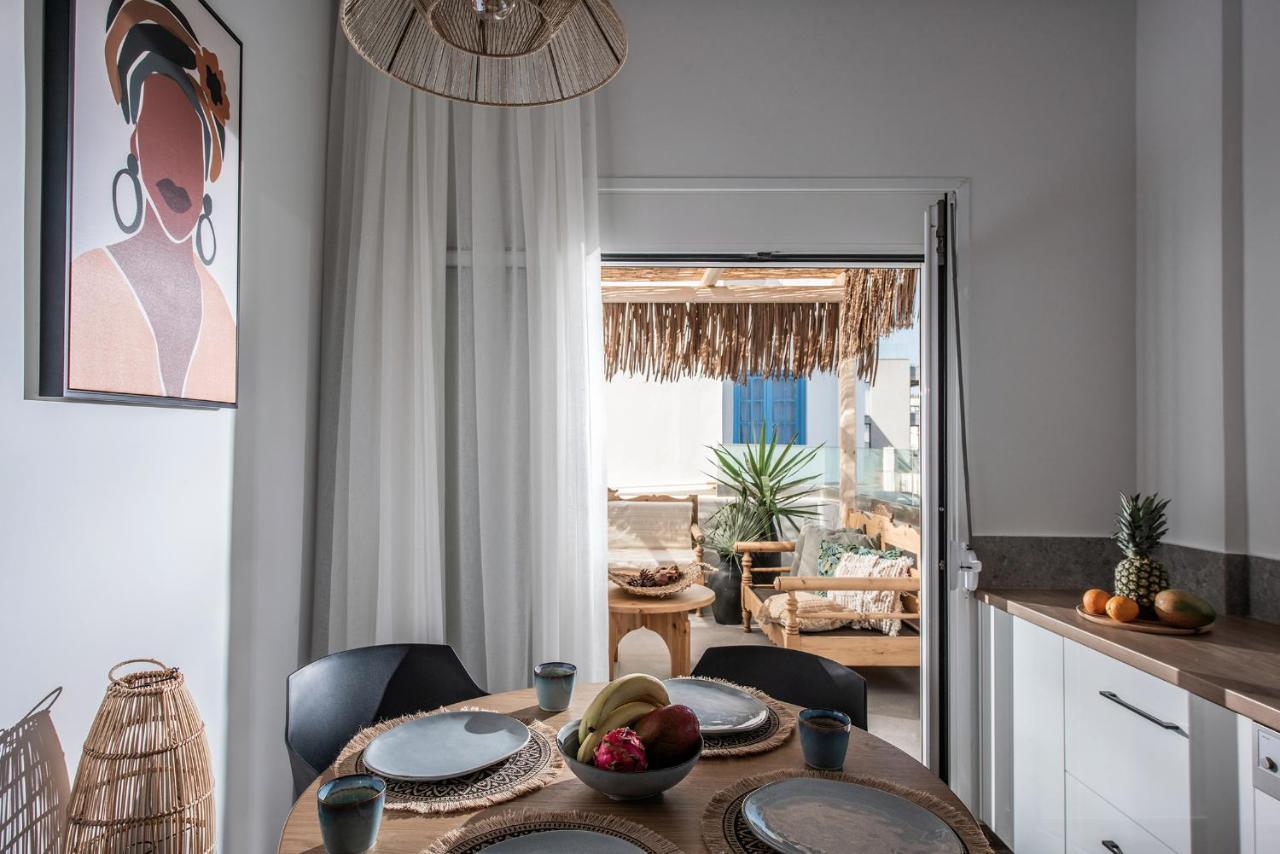 Khroma Luxury Suite 2 Beach Front Apartment Hersonissos  Eksteriør billede